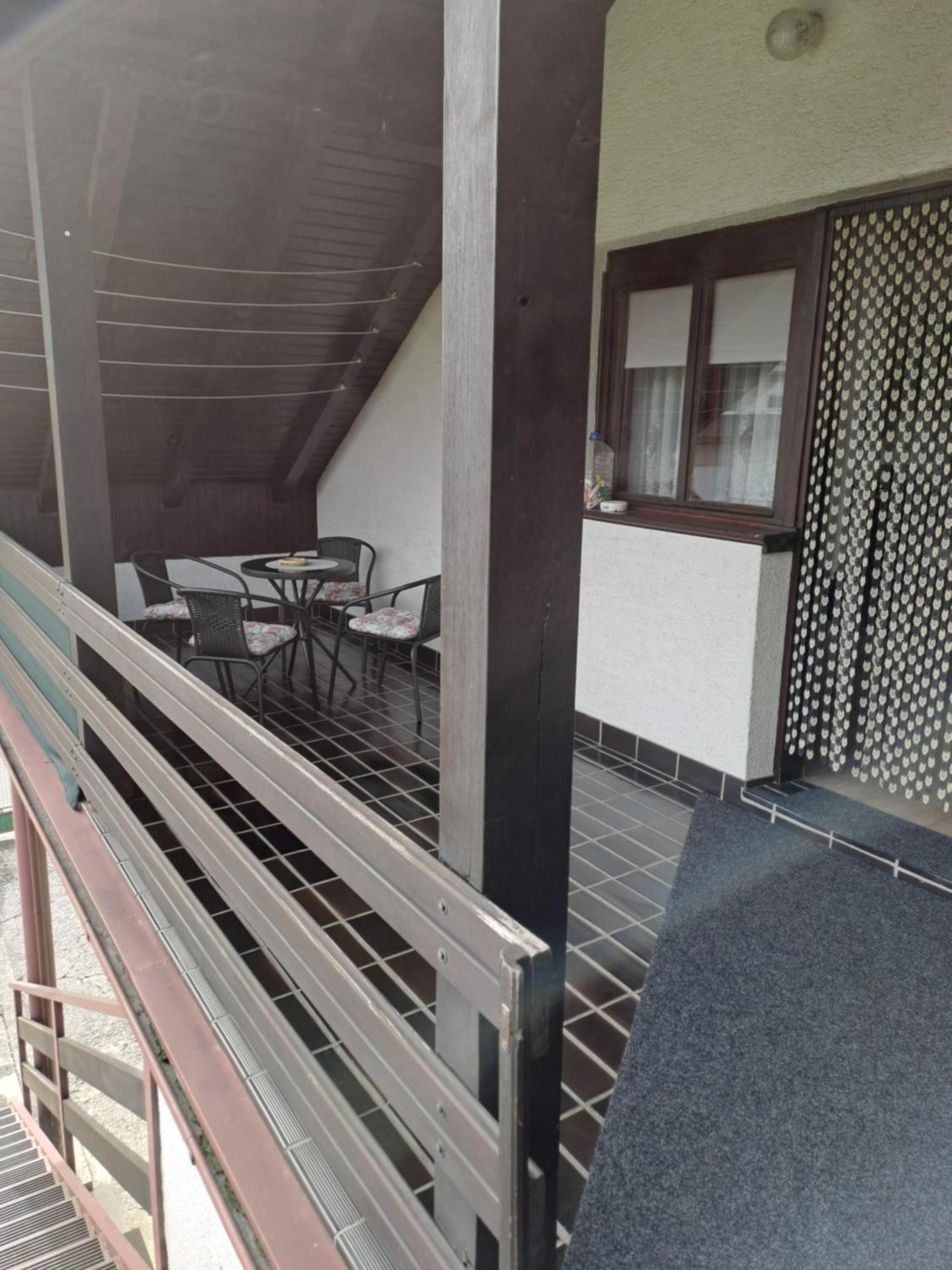 Apartman "Jagar" Огулин Екстериор снимка