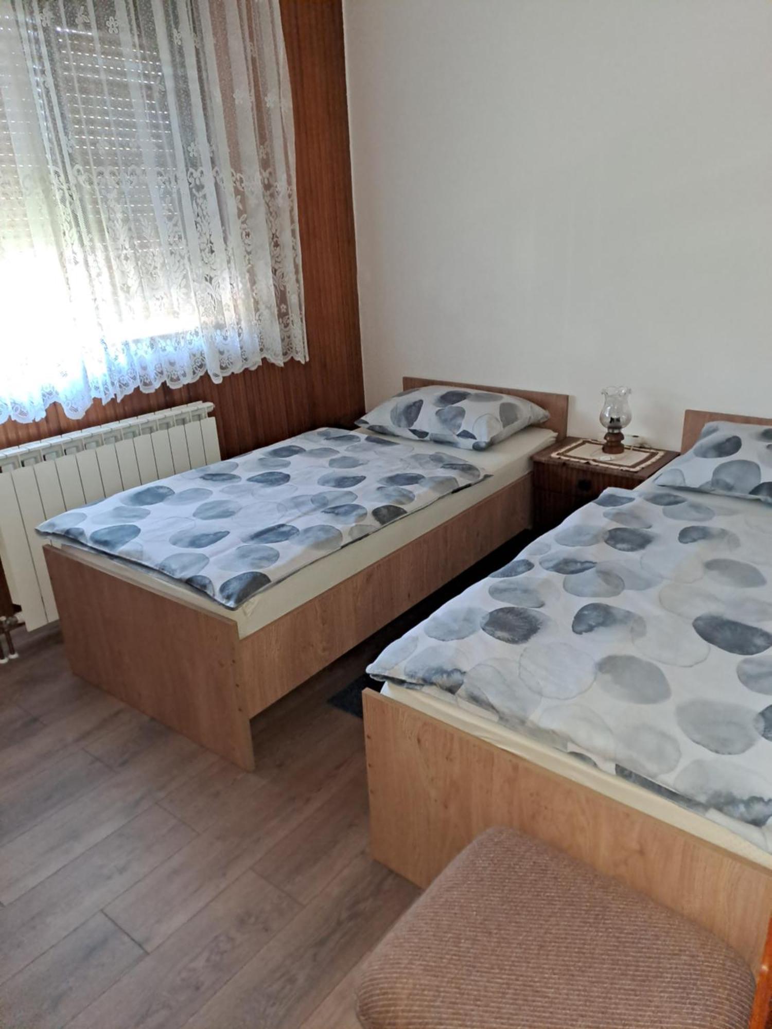 Apartman "Jagar" Огулин Екстериор снимка